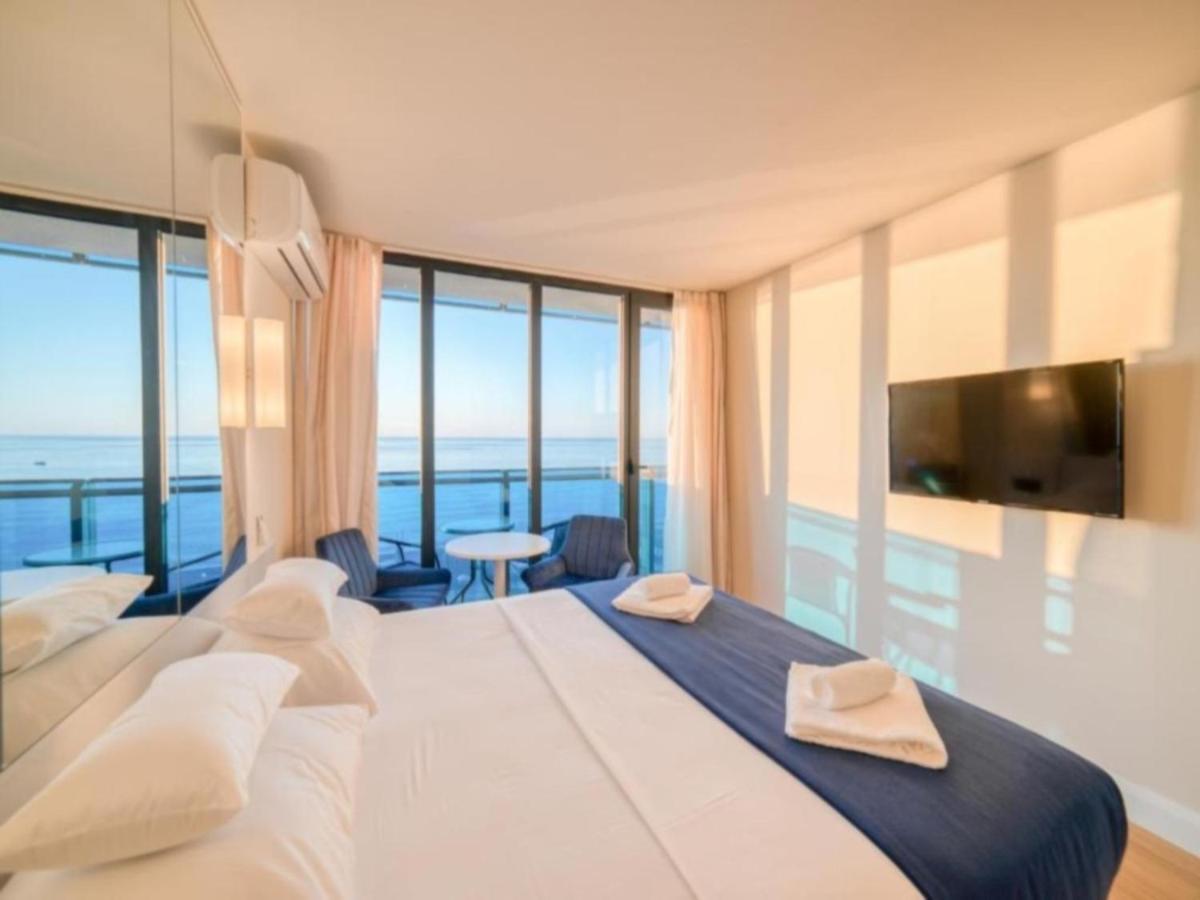 Black Sea Apartment In Orbi City Batumi Exteriör bild