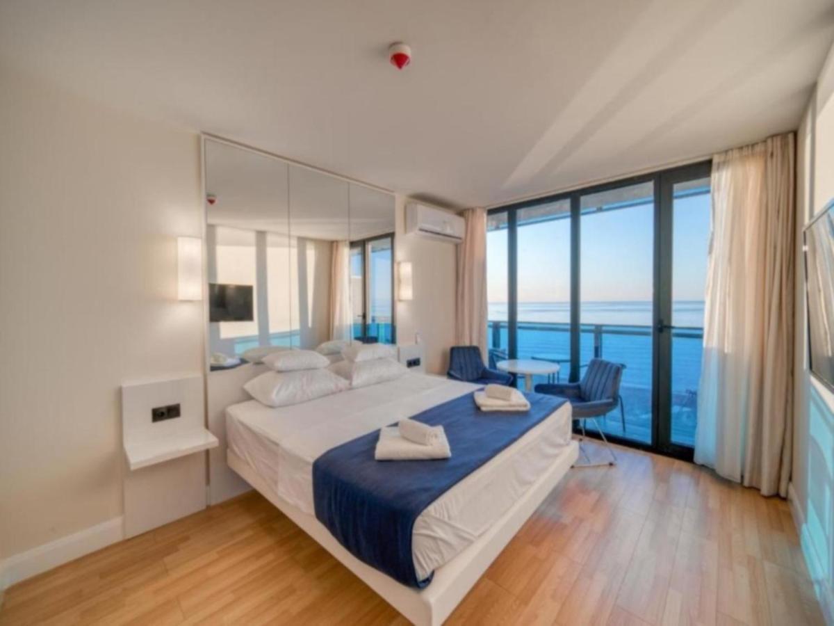 Black Sea Apartment In Orbi City Batumi Exteriör bild